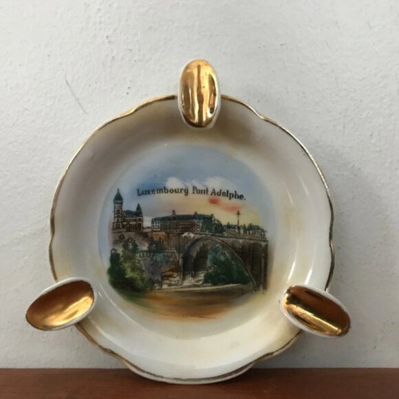 Vintage Luxembourg Pont Adolphe Bridge Gold Plated Porcelain Cigarette Ashtray - Picture 1 of 5